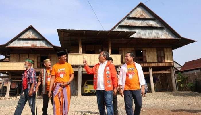 Mantan Wakil Bupati Mahmud Yusuf Dampingi Cagub Danny Pomanto Kampanye di Sidrap