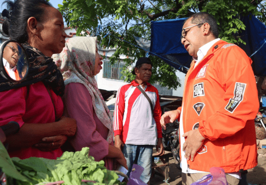 Cagub Danny Pomanto awali kampanye dengan blusukan ke Pasar Minasa Maupa Sungguminasa Gowa
