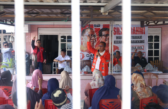 Cagub Sulsel Danny Pomanto kampanye dialogis di Labakkang Pangkep