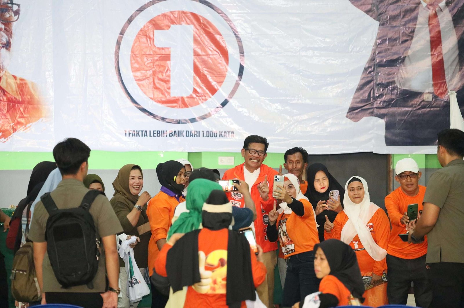 Dua Minggu Jelang Pilgub Sulsel, Azhar Ingatkan Bahayanya Money Politik ke Masyarakat Pare-Pare