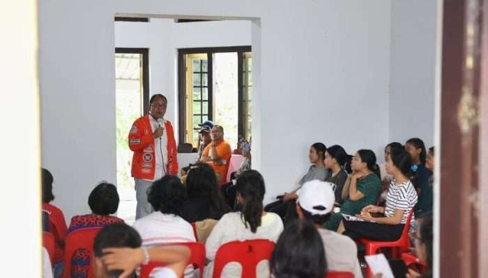 Jejaki 100 Anak Tangga, Tak Surutkan Niat Danny Pomanto Sapa Warga di Rumah Zending Palopo